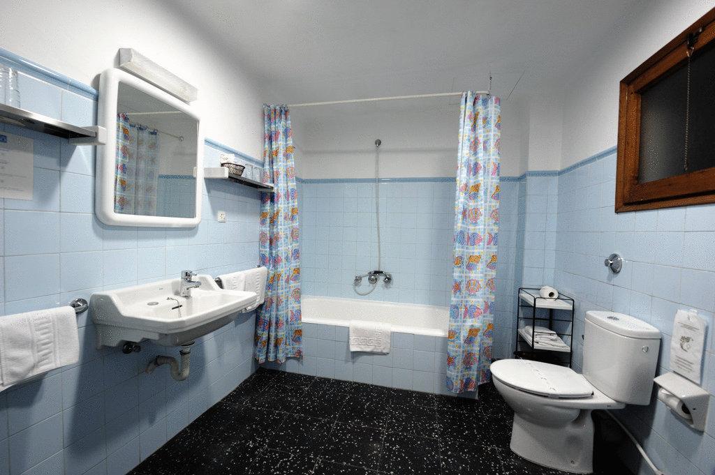 Hostal Residencia Catalina Palamos Ruang foto